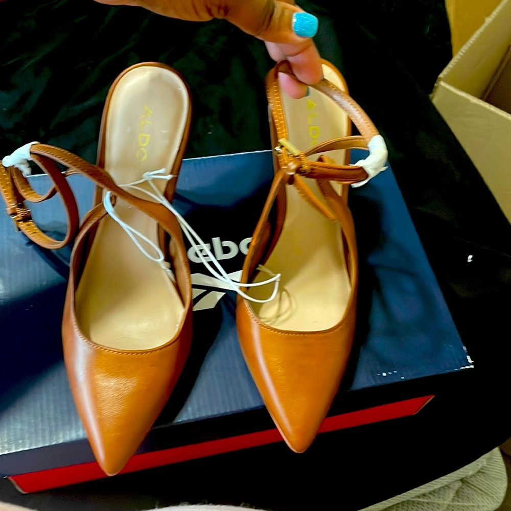 Beautiful Aldo Heels Brown and Brand New